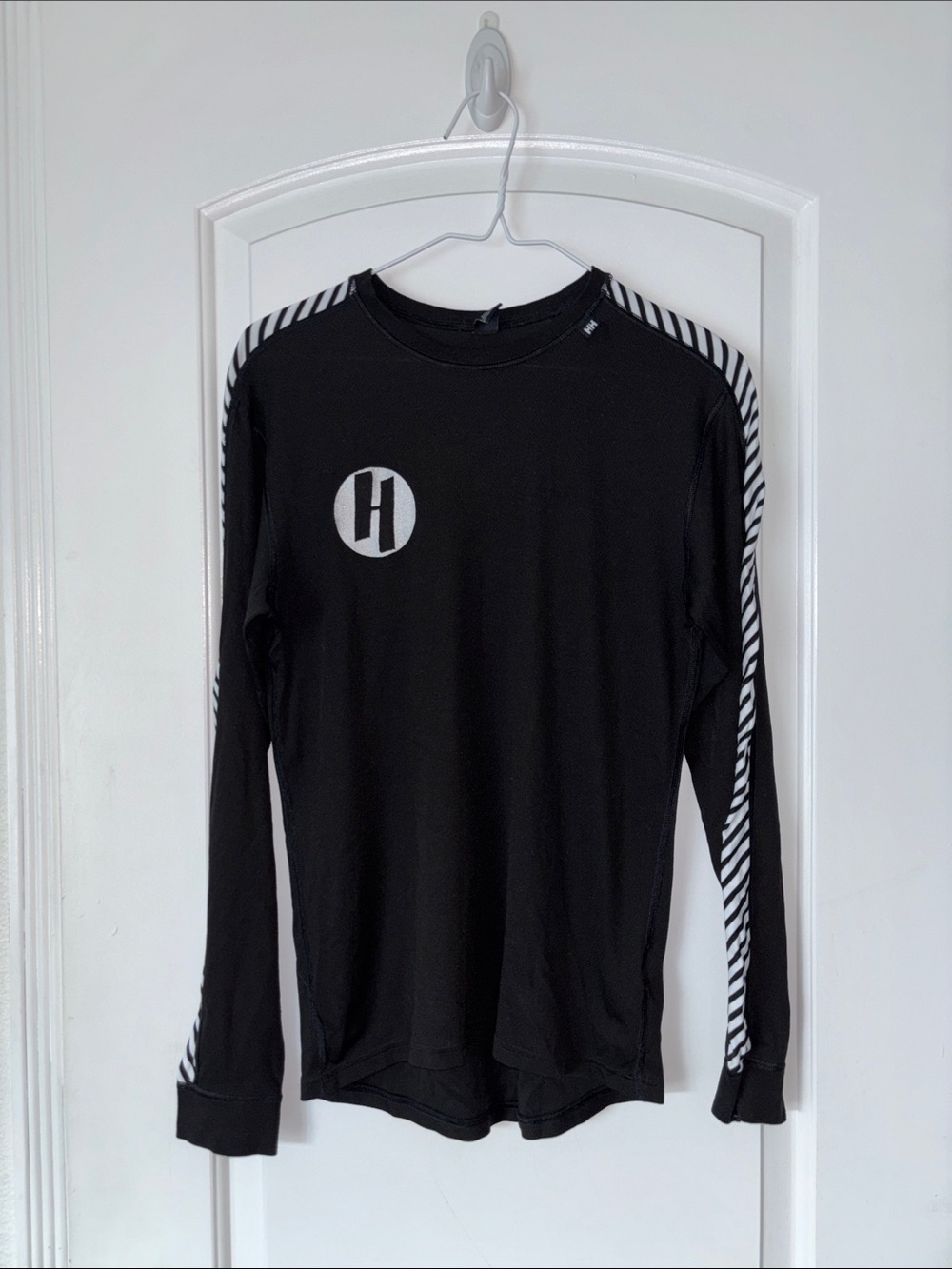 Helly Hansen Heavenly at Tahoe  Base layer crew long sleeve shirt M Lifa
